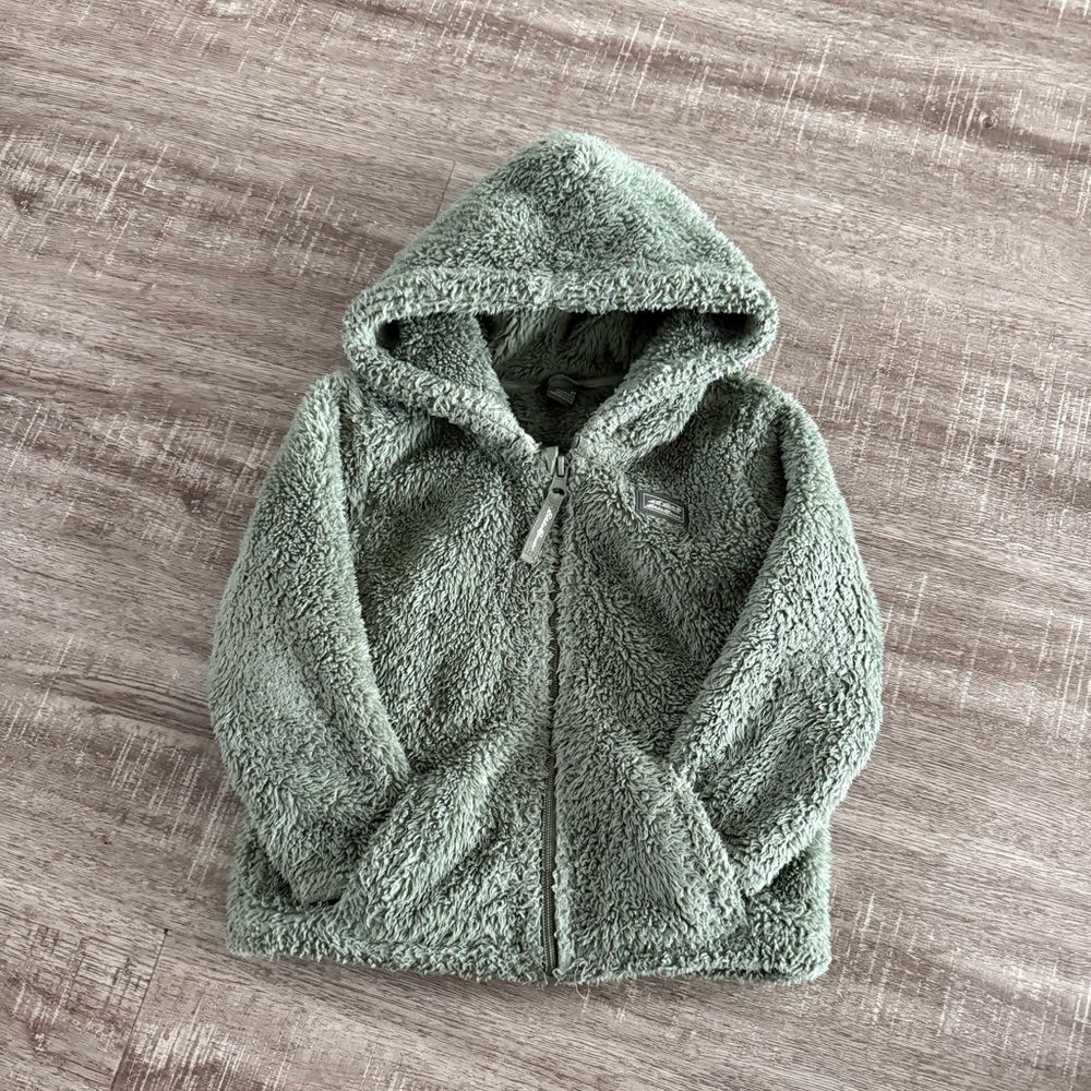 Cozy Green Hooded Fleece Jacket